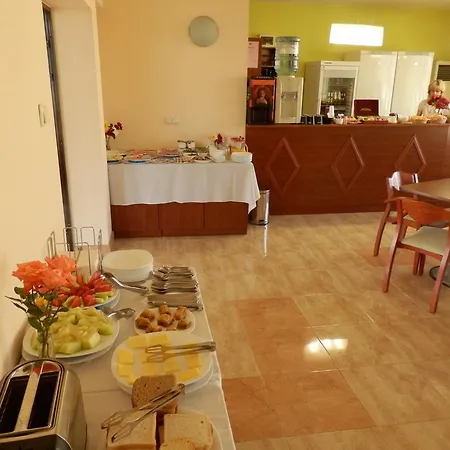 Ξενοδοχείο семеен роза Καζανλούκ