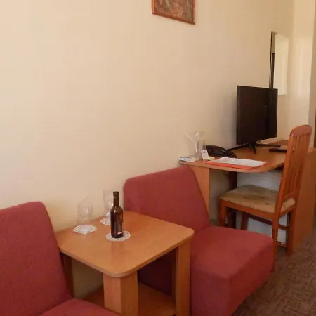 семеен роза ホテル