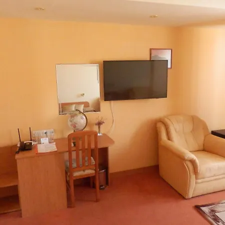 Hotel семеен роза