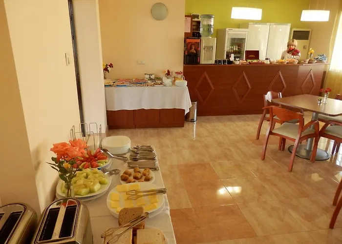 ホテル семеен роза カザンラク